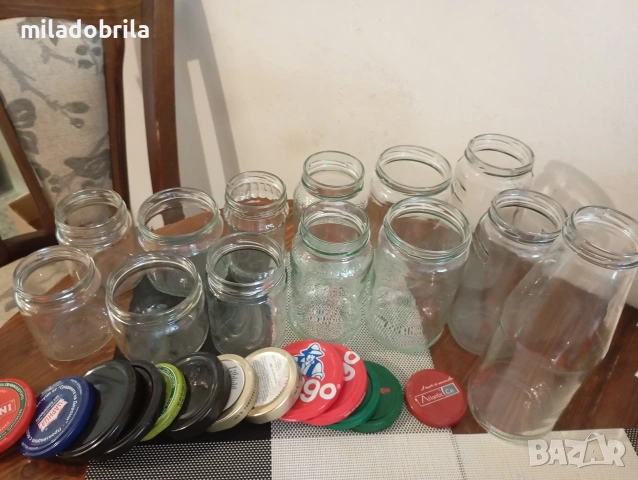 Стъклени буркани, различни с винтови капачки , снимка 16 - Буркани, бутилки и капачки - 53343023
