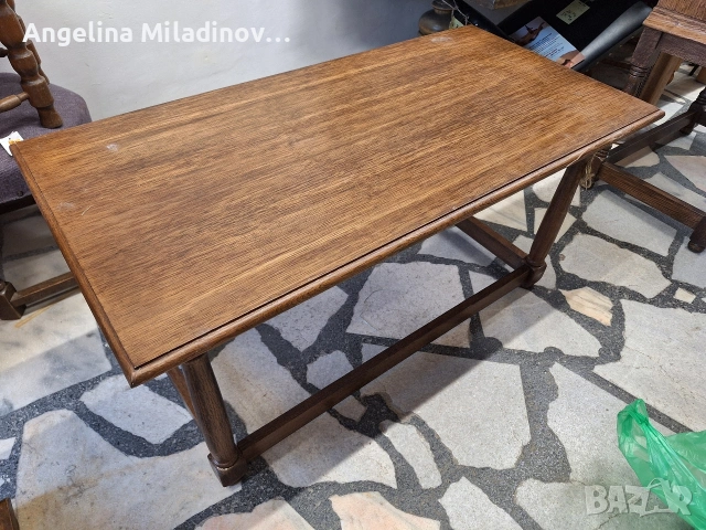 Винтидж маса за всекидневна 