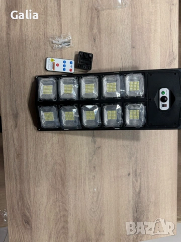 Led соларна улична лампа - сензор за движение и дистанционно управление, снимка 2 - Външни лампи - 54224040