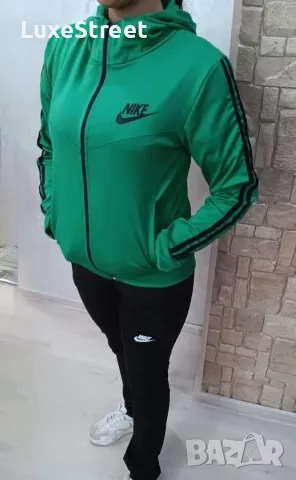 Nike 🤍Дамски Екип 