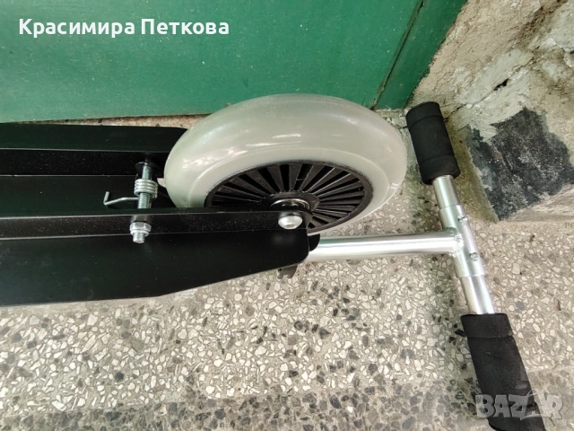 Нова тротинетка/скутер Lorelli junior thunderbird , снимка 8 - Скутери и тротинетки - 54415443