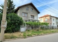 Масивна къща с двор 880 кв.м. в гр. Костинброд - ТОП локация!, снимка 3