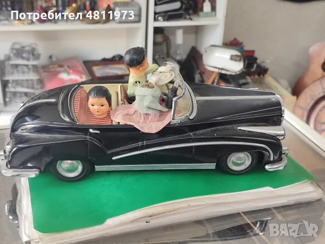 Стара ламаринена играчка 