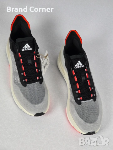 🔥 НОВИ Adidas AVRYN – Оригинални маратонки (размер 46 2/3), снимка 2 - Маратонки - 54277874