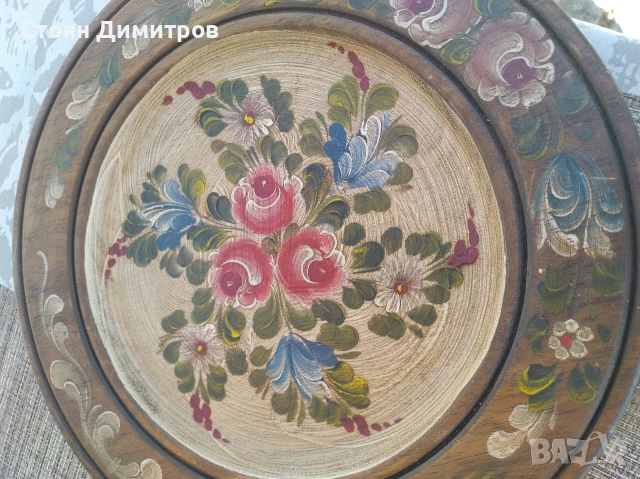 Прекрасна чиния от дърво за стена, други неща Ширина 35смРисувана ръчно,прекрасни цветове Швейцария, снимка 5 - Антикварни и старинни предмети - 54980670