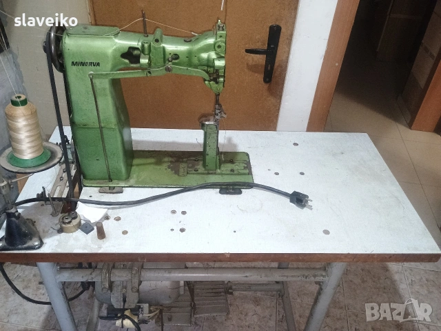 Шевна машина тежък клас Минерва. 