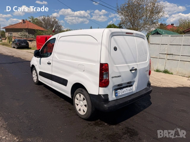 Citroen Berlingo 1.6 бензин 90кс 2010г сервизна книжка, снимка 4 - Автомобили и джипове - 54462723