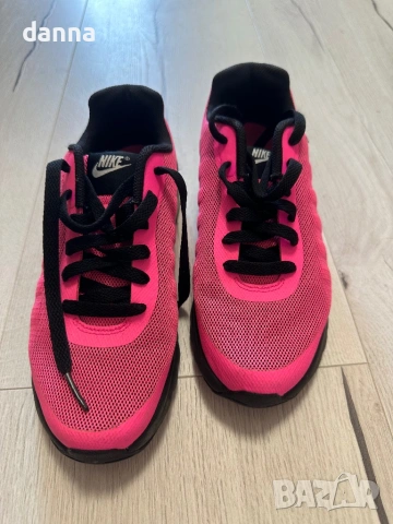 Оригинални маратонки Nike , снимка 2 - Маратонки - 54801942