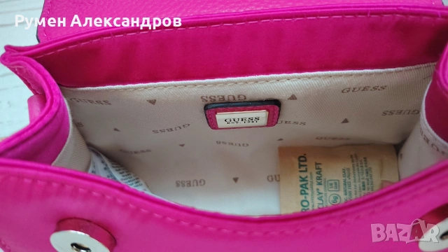 Нова дамска оригинална розова чанта Guess Velina Mini Bag, снимка 8 - Чанти - 55179812
