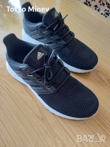 Почти нови маратонки ADIDAS, снимка 2 - Маратонки - 55630898