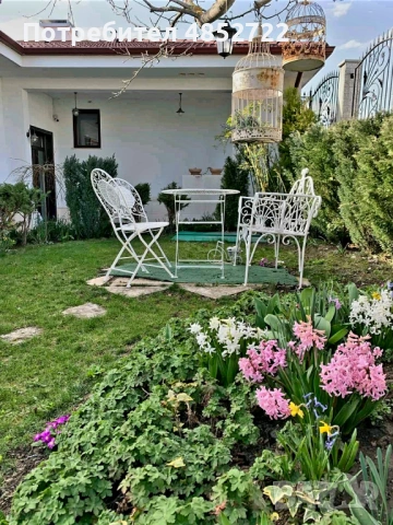 Ексклузивна луксозна къща с двор, снимка 13 - Къщи - 54849229