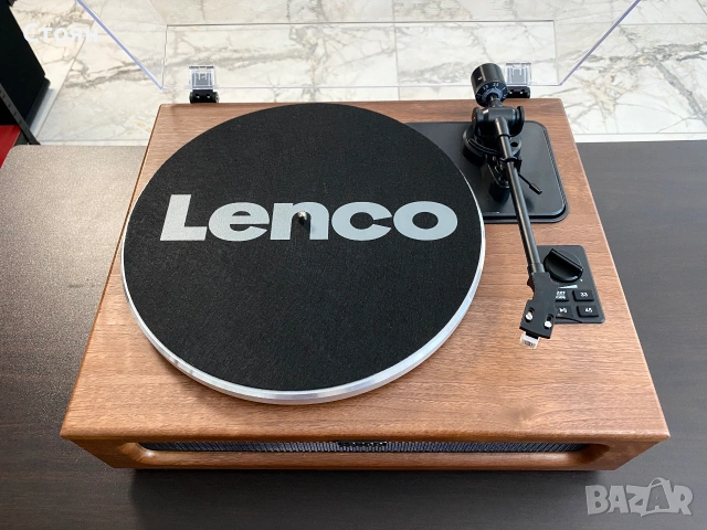 Качествен грамофон Lenco , снимка 3 - Грамофони - 55119625