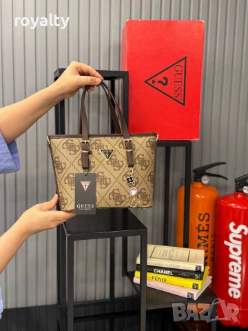 Guess Нова Стилна Дамска Чанта Различни Цветове Гес, снимка 8 - Чанти - 55026984