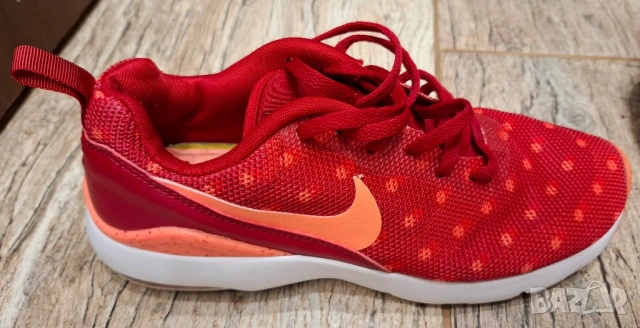 NIKE AIR MAX Дамски маратонки-номер 39, снимка 4 - Маратонки - 45242628