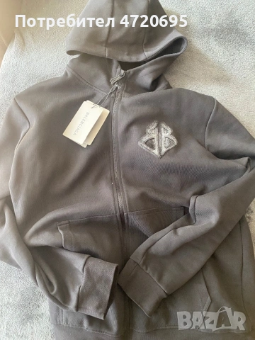 Продавам мъжки екип Balenciaga