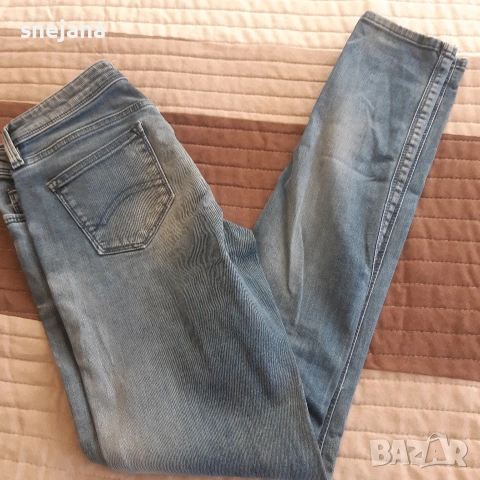 Levi's, Tommy Hilfiger, дамски дънки, снимка 5 - Дънки - 54733328
