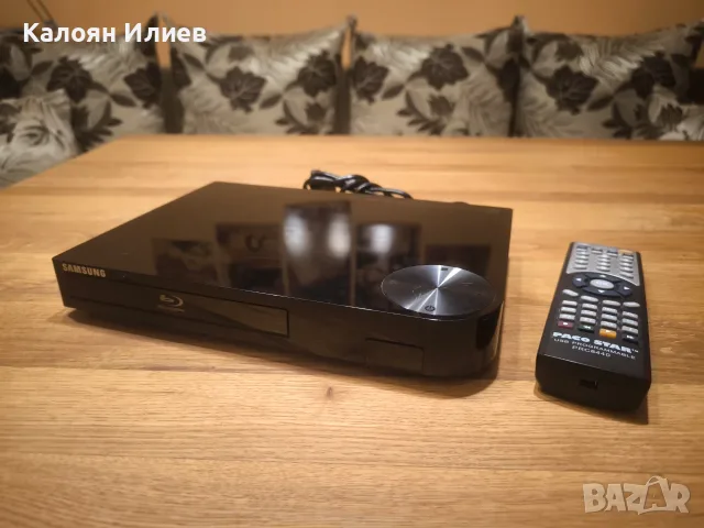 Блу Рей плеър Samsung BD-F5100 с USB Програмируемо дистанционно + подарък