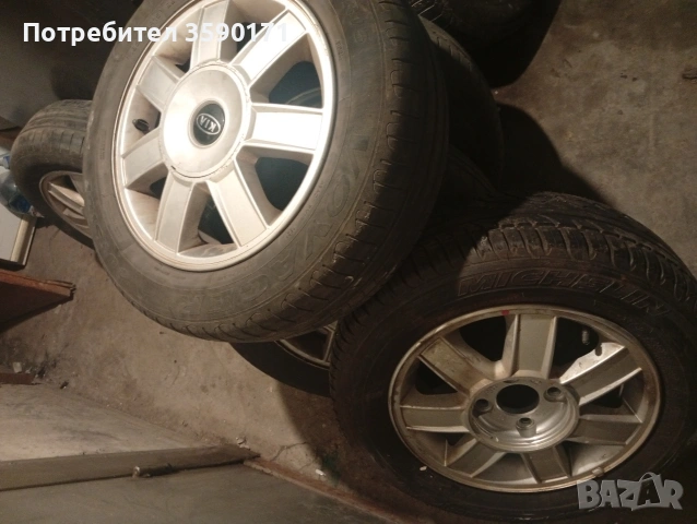 Прави джанти без заварки с 3 хубави гуми и една резервна, която не е ползвана., снимка 4 - Автомобили и джипове - 55079354