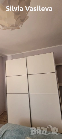 Гардероб с плъзгащи врати в бяло, снимка 8 - Гардероби - 55147758