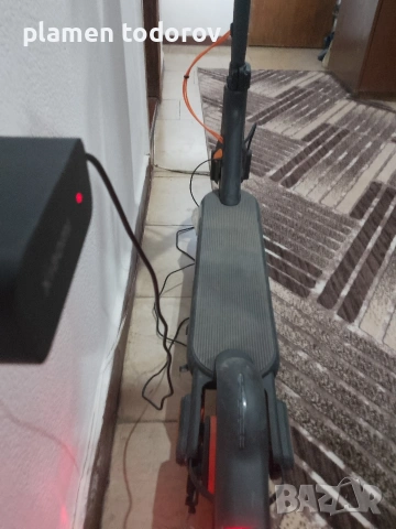 Продавам електрическа тротинетка Xiaomi Electric Scooter 4 Go
