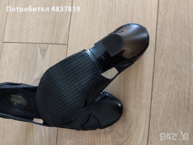 Продавам дамски обувки с висок ток, снимка 2 - Дамски обувки на ток - 54670199