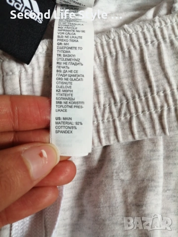 Adidas оригинални дамски спортни къси панталонки - шорти р-р L, снимка 15 - Къси панталони и бермуди - 54019616