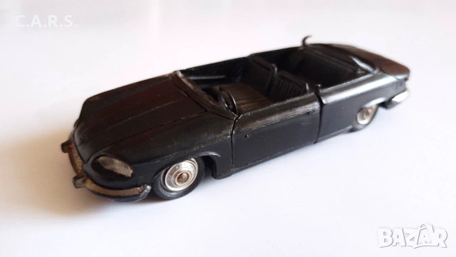 PANHARD 24BT N5 MADE IN USSR TBILISI PLASTIC 1:43, снимка 3 - Колекции - 54573486
