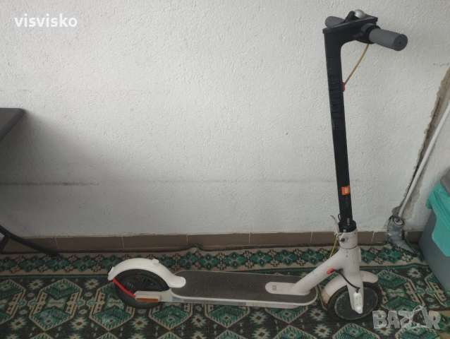 Електрическа тротинетка Xiaomi Mi Electric Scooter 3, снимка 10 - Скутери и тротинетки - 55020829