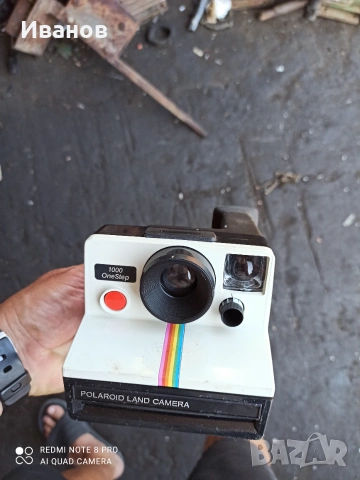 Ретро фотоапарат полароид1000