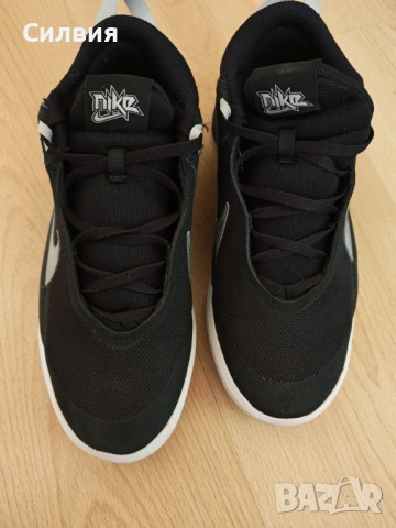 Маратонки Nike Hustle, рамер 38 (24см), снимка 2 - Маратонки - 54353102