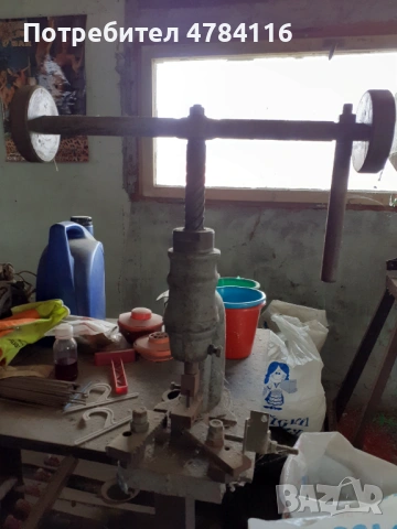 Винтова преса, снимка 3 - Други машини и части - 54047409