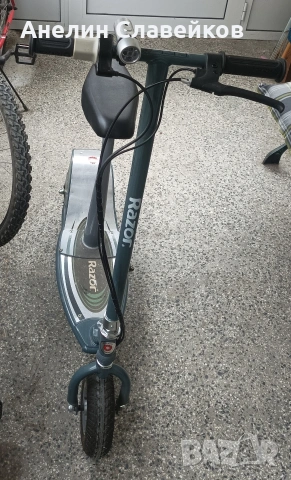 Електрическа тротинетка RAZOR, снимка 4 - Скутери и тротинетки - 54166859