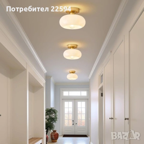Модерен бял стъклен полилей - черна основа 22 см., снимка 2 - Полилеи - 54836373