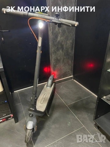 електрическа тротинетка Ninebot E2PRO + зарядно, снимка 4 - Велосипеди - 54795456
