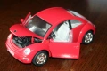 VOLKSWAGEN. New Beetle (1998). Bburago. 1/24, снимка 1