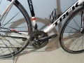 Продавам шосеен карбонов велосипед Trek Madone 4.7 (Размер 56 cm), снимка 3