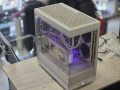 Настолен геймърски компютър [RYZEN 7 7800X3D / 2X16GB RAM DDR5 (32GB RAM) / Hellhound 16GB GDDR5, снимка 1