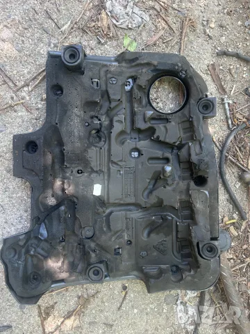 кора над двигател VW 2.0 TDI CR 03L103925, снимка 2 - Части - 55572197