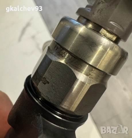 Инжектори DENSO DCRI107610 4 броя, снимка 3 - Части - 54671221
