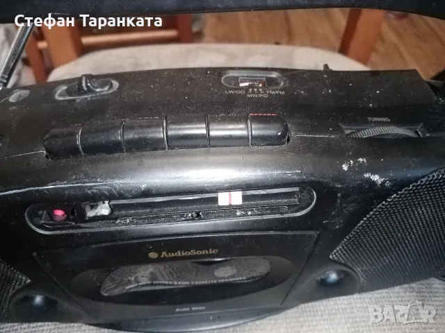 Радио касетофон работи си на радио , снимка 4 - Радиокасетофони, транзистори - 55598490