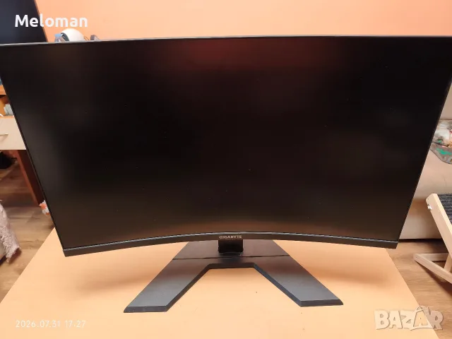 Продавам геймърски монитор Gigabyte G32OC / 31.5" / VA / QHD 2560 x 1440 / 165Hz