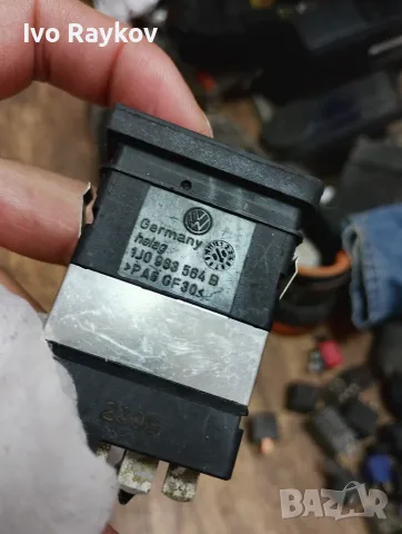 Бутон , подгрев за  Volkswagen PASSAT , 1J0963564B, снимка 4 - Части - 55673536
