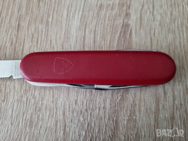 Швейцарски джобен нож Victorinox Camper с калъф, снимка 5 - Ножове - 54031565