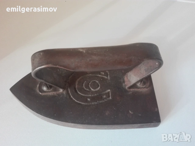 Стара ютия пулверизатор и механична самобръсначка., снимка 2 - Антикварни и старинни предмети - 53756253