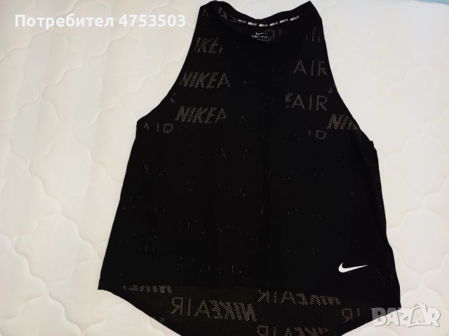 Nike черен потник L, снимка 2 - Потници - 54328694