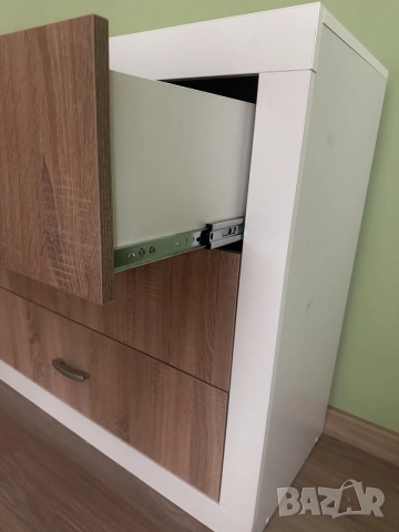 Продавам гардероб и скрин, снимка 5 - Гардероби - 55690197
