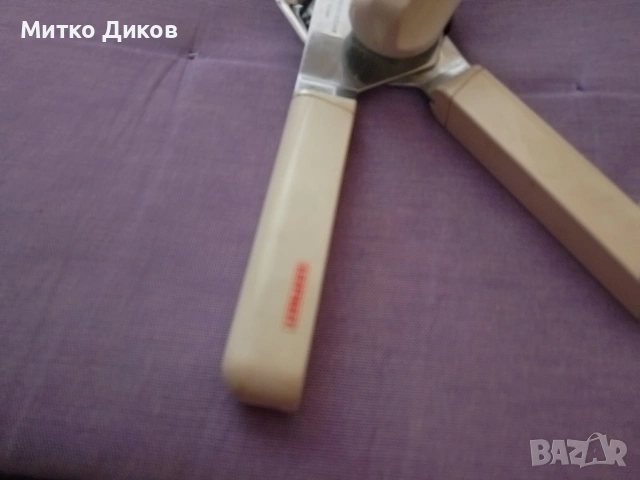 механична отварачка за консерви от серията Leifheit маркова West Germany, снимка 2 - Други - 53963862