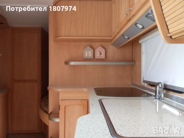 Каравана Burstner с форселт, снимка 7 - Каравани и кемпери - 55236633