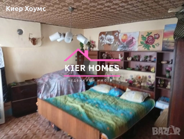 Двуетажна къща в село Динево,обл. Хасково, снимка 11 - Къщи - 54274562