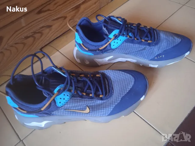 Маратонки Nike React Live 41ви номер, снимка 2 - Маратонки - 55357798